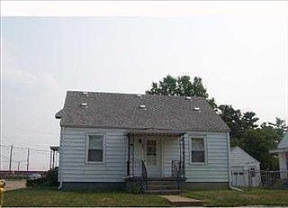 1st image of 221 E High St
