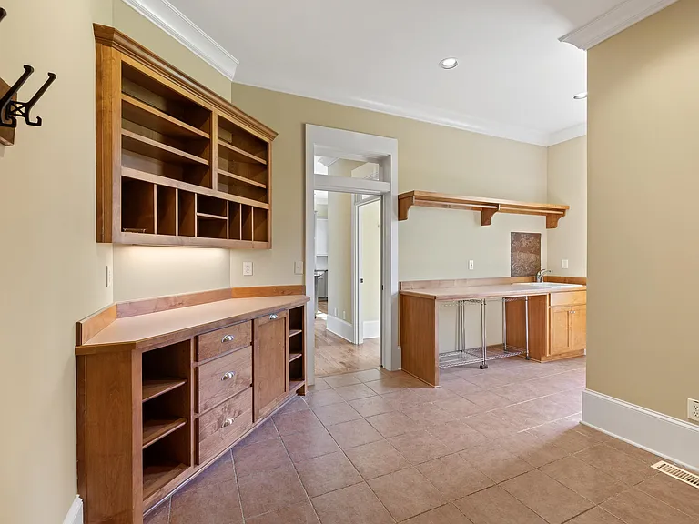 130 Iron Horse Dr — Photo 35