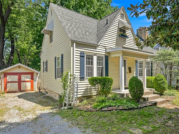3rd image of 1113 E Washita Street