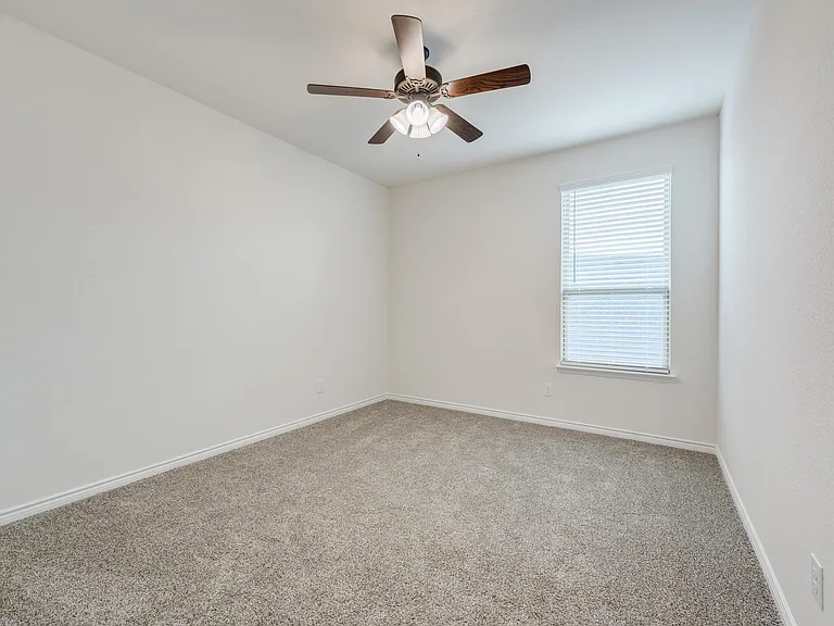 3127 Maverick Dr — Photo 17