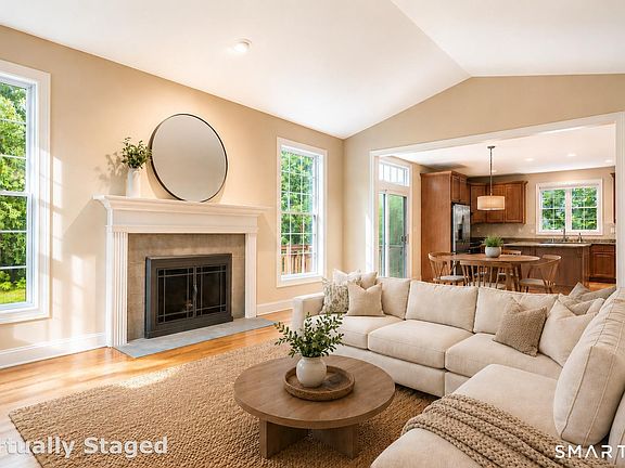 2nd image of 25 Fenwick Drive