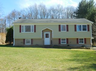 9 Long Hill Rd, Bethel, CT 06801