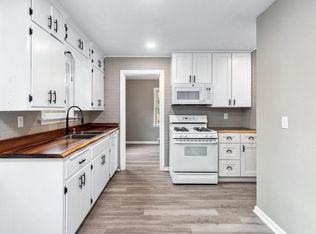 10535 W Spring Green Rd, Hales Corners, WI 53130