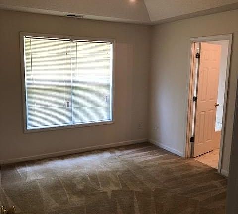 5th image of 180 Waters Edge Dr
