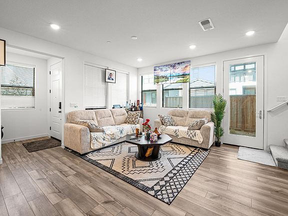 5th image of 1594 Waterside Lane
