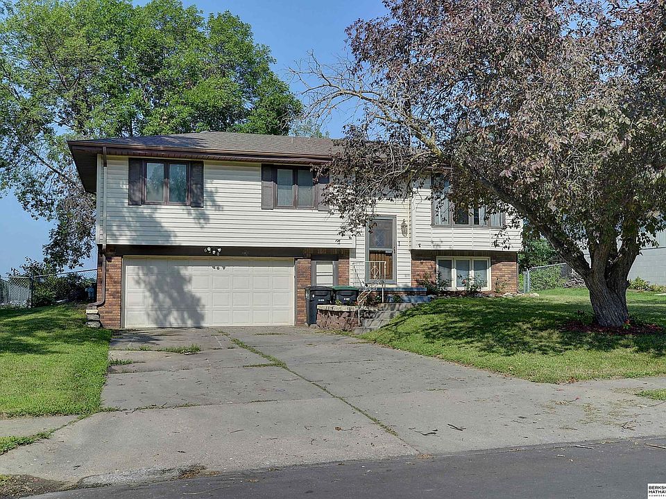 1st image of 6218 S 153rd St