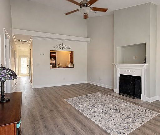 3rd image of 2795 Clover Rd