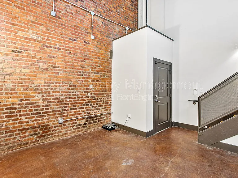 Trolley Lofts — Photo 15