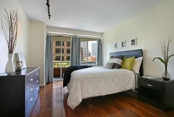 Sold by Corcoran | media 23