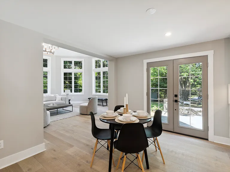 1110 W Valley Rd — Photo 19