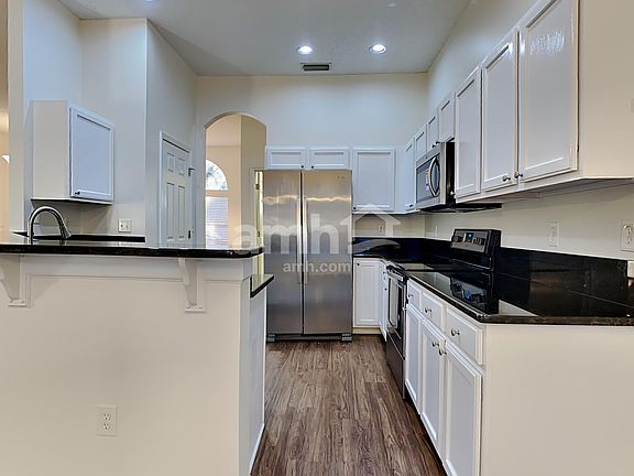4th image of 125 Whisper Ridge Dr