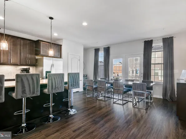 10202 Windsor Oaks Way, Lanham, MD 20706