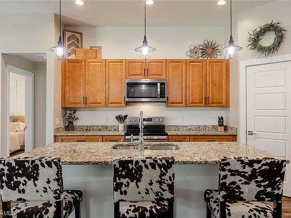 3rd image of 3837 Hyde Park Dr