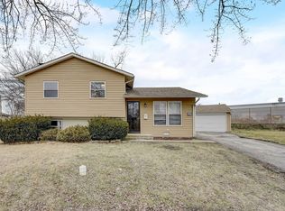 17316 Peach Grove Ln, Hazel Crest, IL 60429