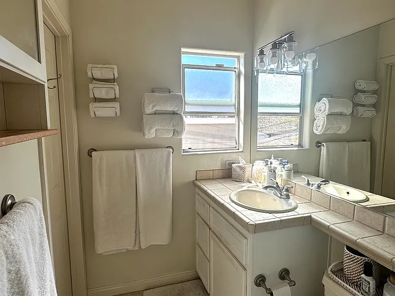 4810 W Mountain View Dr — Photo 10