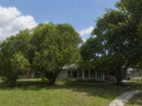 994 SEMINOLE STREET, CLERMONT, FL 34711