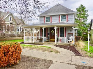 335 2nd Ave W, Dickinson, ND 58601