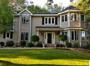 323 Aspen Ln, Duluth, MN 55804