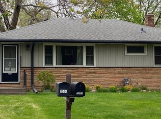 1501 Laurie Rd E, Maplewood, MN 55109
