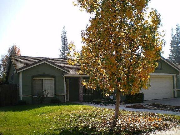 3rd image of 2528 River Cove Dr