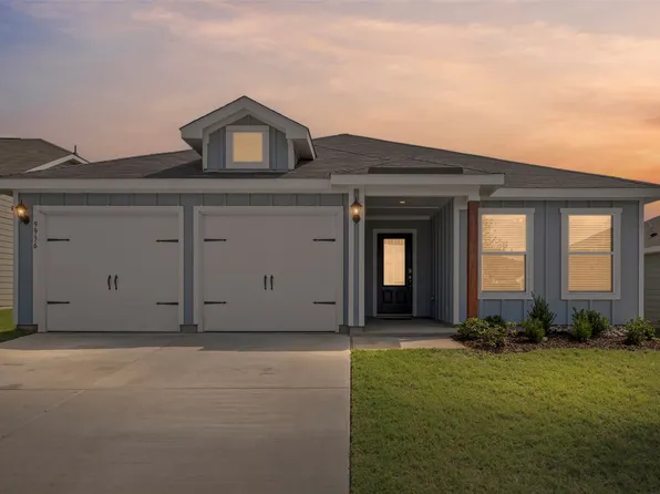 9936 Voyager Ln, Fort Worth, TX 76131