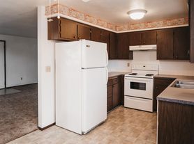 2007 Marion St SE, Albany, OR