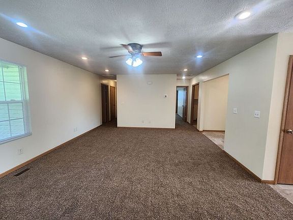 5th image of 3048 N 12th St