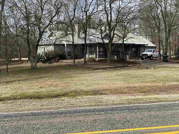 3rd image of 8494 Farm Road 137