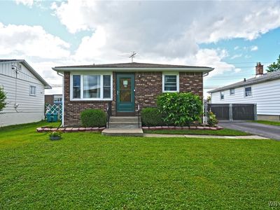 29 Saint Joan Ln, Cheektowaga, NY, 14227