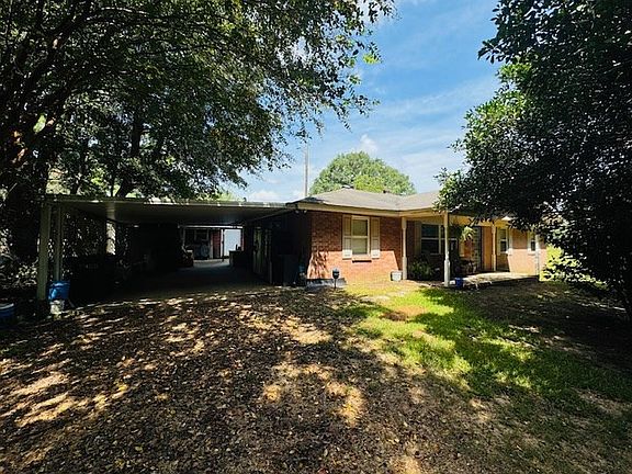 4th image of 1069 Love Creek Dr
