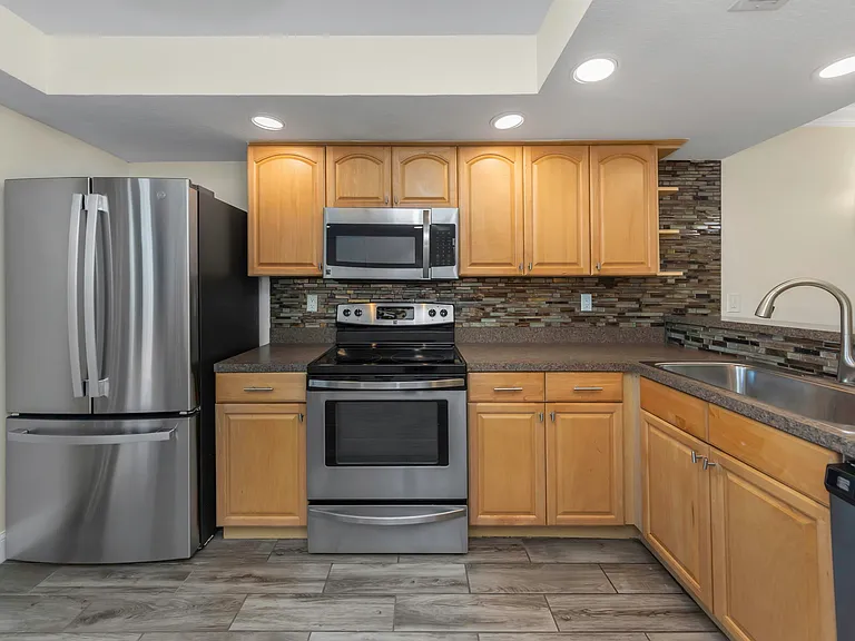 122 Caryl Way — Photo 7