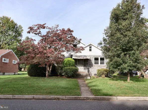 100 W 48th St, Reading, PA 19606