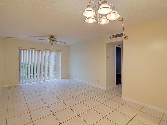 4th image of 3206 SW CORAL RIDGE Drive #3206