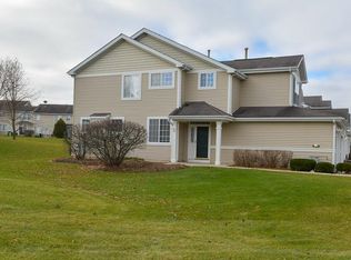 1509 W Remington Ln, Round Lake, IL 60073