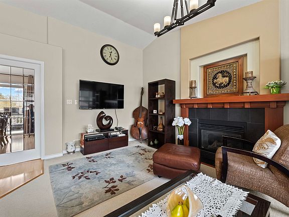 5th image of 11982 230th St