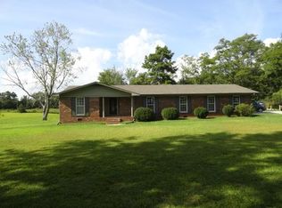578 Bluff Rd, Section, AL 35771