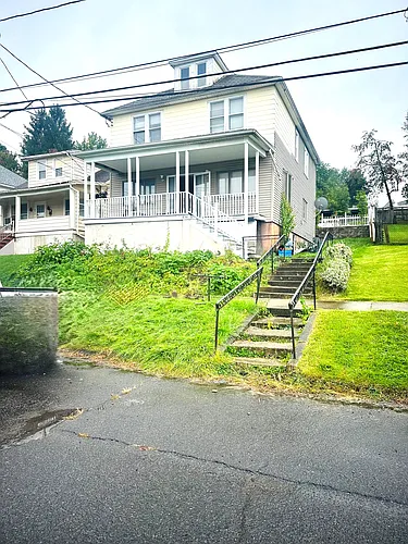 828 Cherry St Photo 1