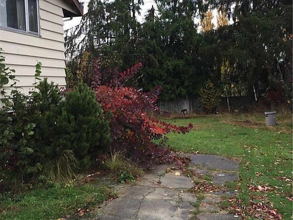 3rd image of 20254 108th Ave SE