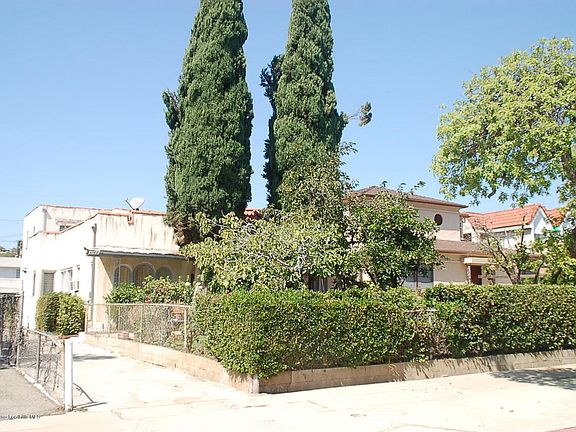 2nd image of 1142 Huntington Dr