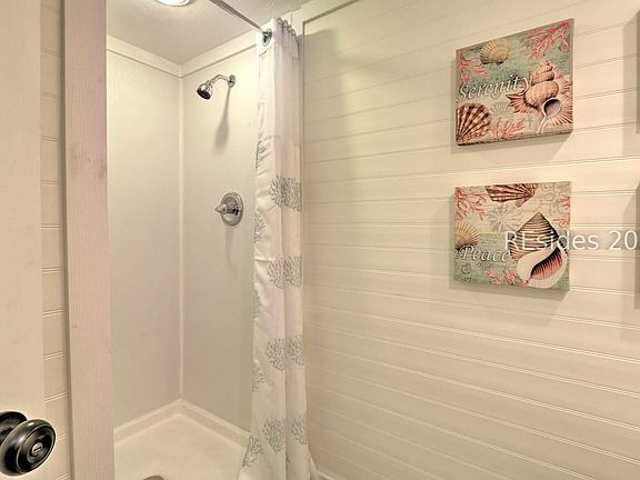 4th image of 3014 Shell Point Rd