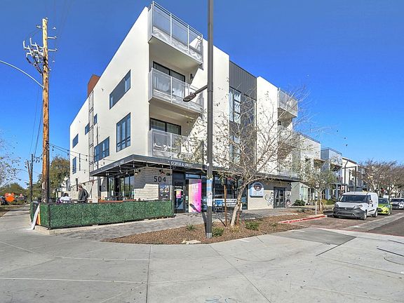 3rd image of 504 E Roosevelt St Unit 1103