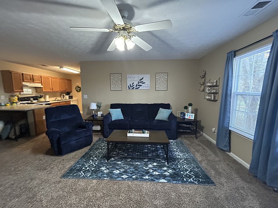 1st image of 20 Hillside Ct APT 126