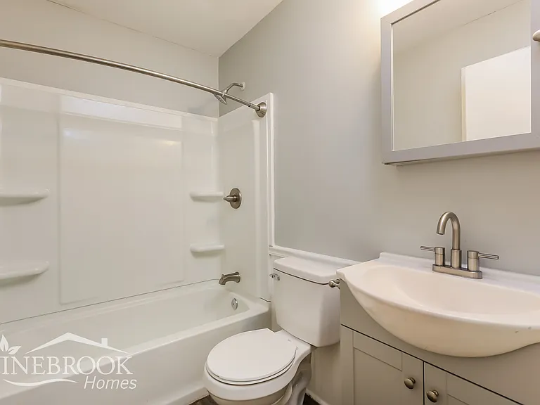 21 Tamwood Cir — Photo 12