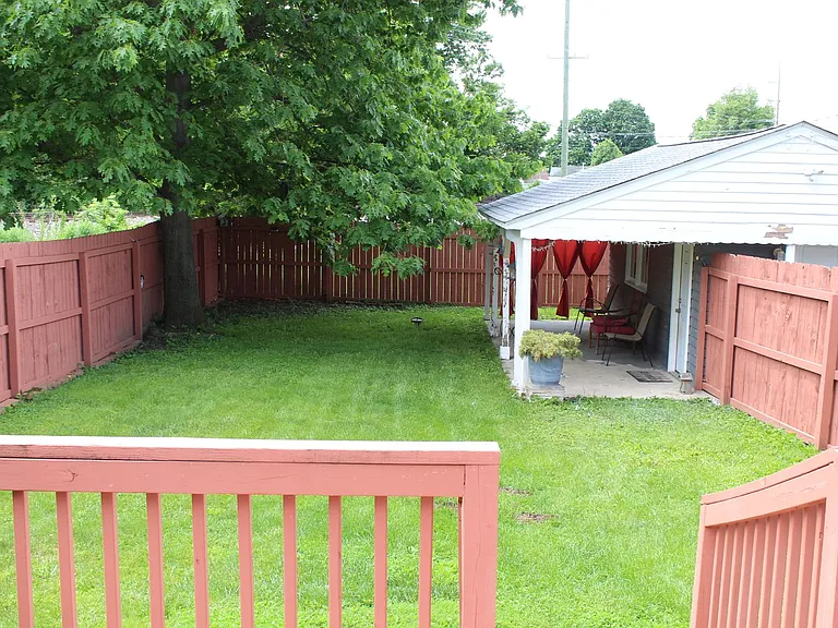104 N Grant St — Photo 11
