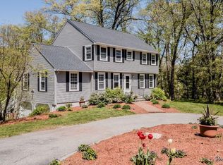 16 Woodbury Ln, North Andover, MA 01845