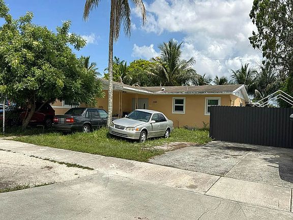 2nd image of 1360 NW 197th St