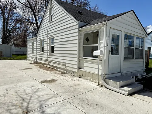 18730 Meier St Photo 1