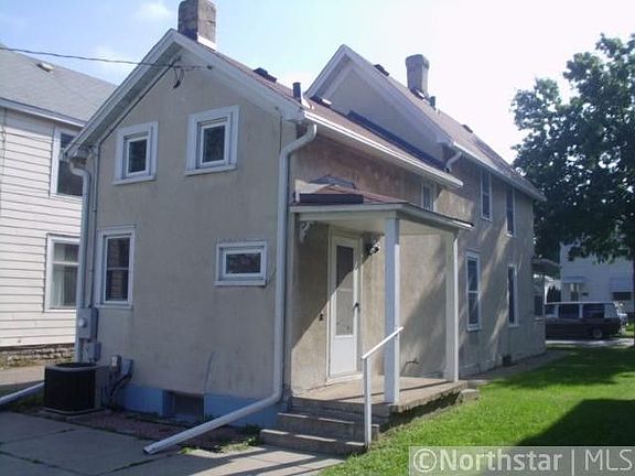 3rd image of 2122 Grand St NE