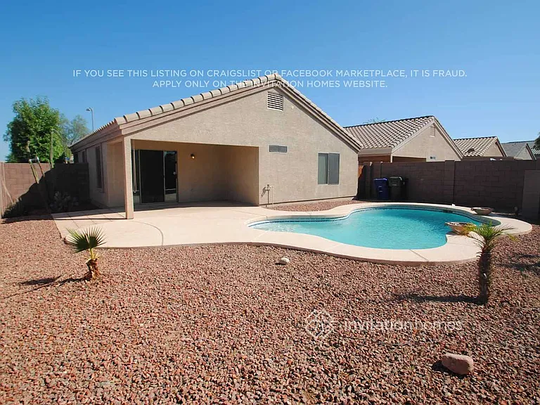 12575 W Lisbon Ln — Photo 7