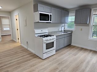 11-17 Sanborn St, Fitchburg, MA 01420